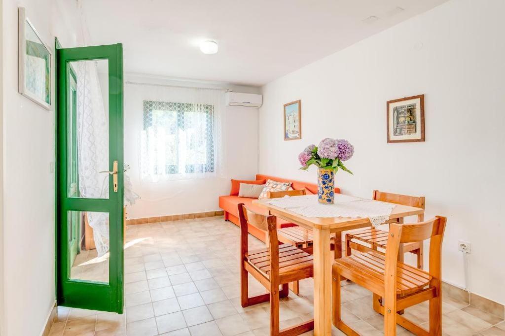 Povlja Bungalows エクステリア 写真